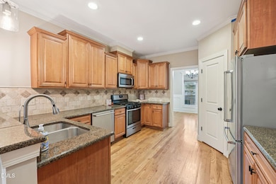 16-web-or-mls-Falcon Crest Ln-S1111-016