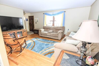 145 Droms Rd, Schenectady, NY 12302 - photo 5