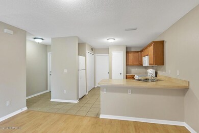 7713 Highchair Ln, Jacksonville, FL 32210 - photo 5