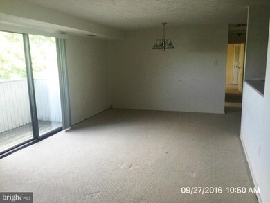 19601 Gunners Branch Rd unit L, Germantown, MD 20876 - photo 3