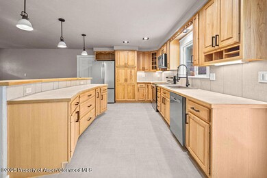 885 Stout St, Craig, CO 81625 - photo 7