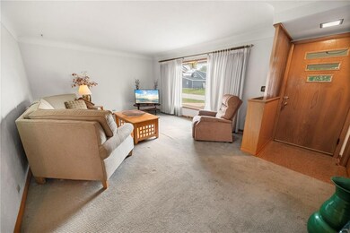 101 Patricia Ln NW, Cedar Rapids, IA 52405 - photo 4