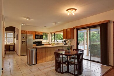 005_Kitchen and Dining