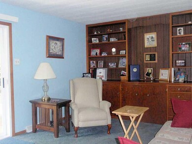 1090 Hickory Ln, Indiana, PA 15701 - photo 5