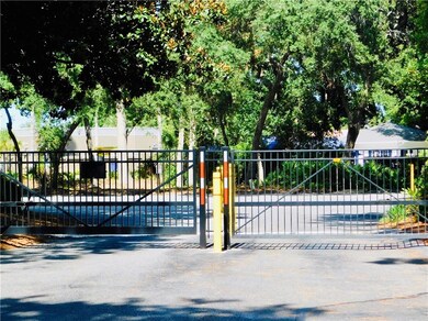 Island Retreat Entrance Gates