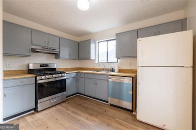 3927 Centennial Trail unit III, Duluth, GA 30096 - photo 6