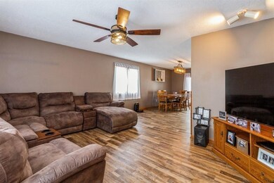 4343 NE 34th St, Des Moines, IA 50317 - photo 7