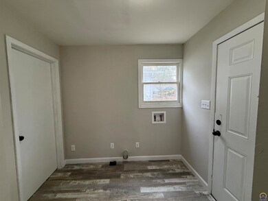 1115 SW Woodward Ave, Topeka, KS 66604 - photo 5