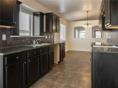 11560 Flor Liatris Dr, Socorro, TX 79927 - photo 6