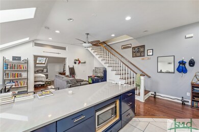 8 W 37th St unit F, Savannah, GA 31401 - photo 2