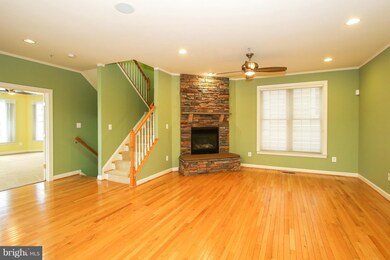 864 Hidden Marsh St, Gaithersburg, MD 20877 - photo 5