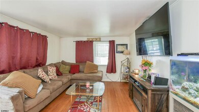 118 W Pierson Ave, Somers Point, NJ 08244 - photo 2