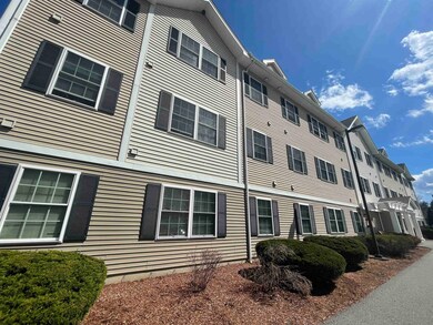 10 Sentinel Ct unit 204, Manchester, NH 03103 - photo 3