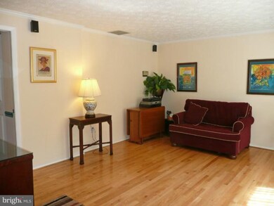 1226 Elm Grove Cir, Silver Spring, MD 20905 - photo 3