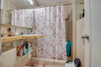 004-1213BayStreet-KeyWest-FL-33040-SMALL