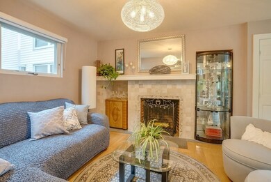 19 Johnson St unit 1, Newburyport, MA 01950 - photo 4