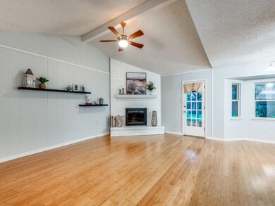 6416 Simmons Rd, North Richland Hills, TX 76182 - photo 3