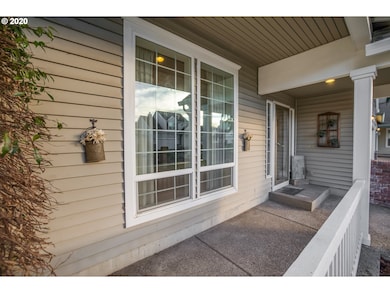 15349 SE Elinor St, Clackamas, OR 97015 - photo 2