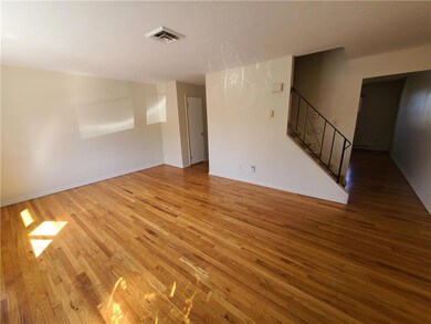 5595 Wedge Ln, Allentown, PA 18106 - photo 3