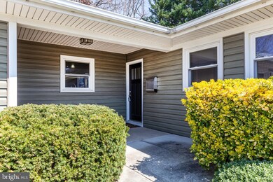 3803 Woodhaven Ln, Bowie, MD 20715 - photo 4