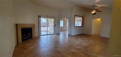 Living Room with fireplace
