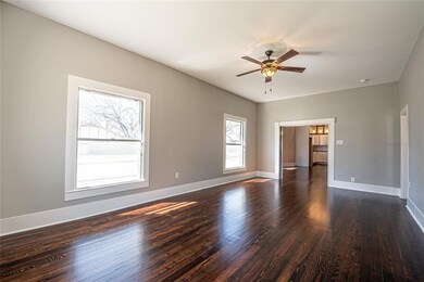 320 W Josephine St, Weatherford, TX 76086 - photo 4