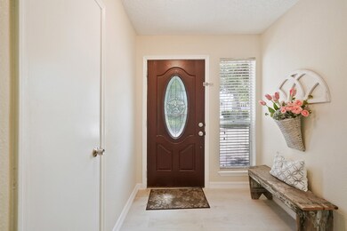 2218 Par Ln, Richmond, TX 77469 - photo 2