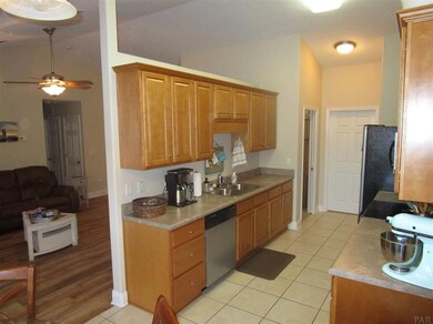 7350 Dahlia Dr, Pensacola, FL 32526 - photo 5