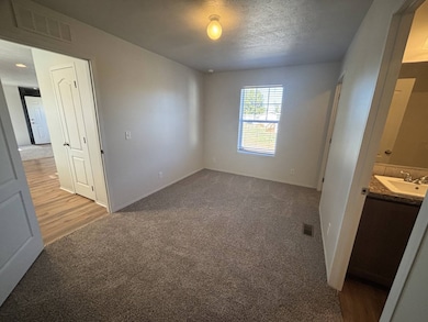 47 1199 E Santa Fe unit 47, Gardner, KS 66030 - photo 2