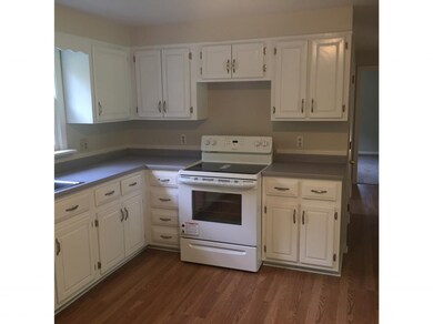 450 E Dunbarton Rd, Goffstown, NH 03045 - photo 6