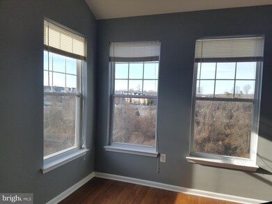 11350 Aristotle Dr unit 7-402, Fairfax, VA 22030 - photo 5