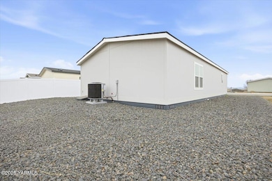 2681 E Edison Ave unit 31, Sunnyside, WA 98944 - photo 3