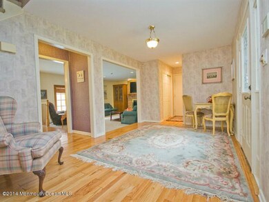 004_FOYER