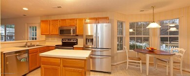 6kitchen2604SirThomasWayWilliamsburgVA