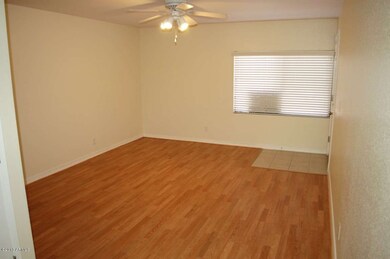 Living Rm 1