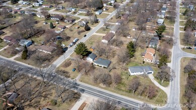 6-Neighborhood View