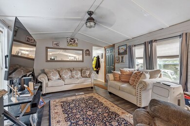 22 Horton Rd, Orange, MA 01364 - photo 5