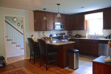 6 Kitchen 1