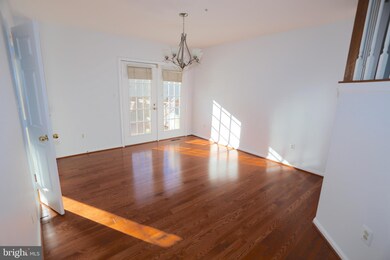 11419 Hollowstone Dr, Rockville, MD 20852 - photo 6