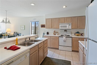 Lots of cabinets & counter space