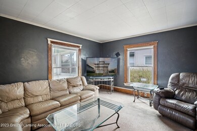 1116-Hamlin-Pl-WindowStill-44