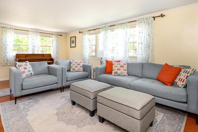 2490 Vassar Pl-27