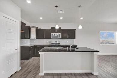 13592 Lawkland St, Horizon City, TX 79928 - photo 3