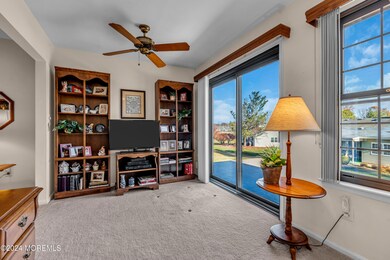 Den 1 49 Lakeview