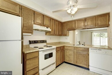 19212 Misty Meadow Terrace, Germantown, MD 20874 - photo 4