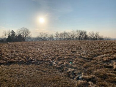 4877 Highwood Cir, Middleton, WI 53562 - photo 3