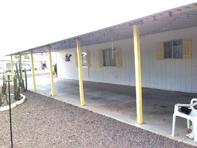 Spacious Driveway:Carport