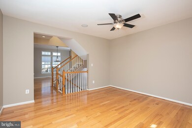 1724 Sunningdale Ln, Hanover, MD 21076 - photo 3