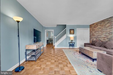1300 S Barton St unit 334, Arlington, VA 22204 - photo 2