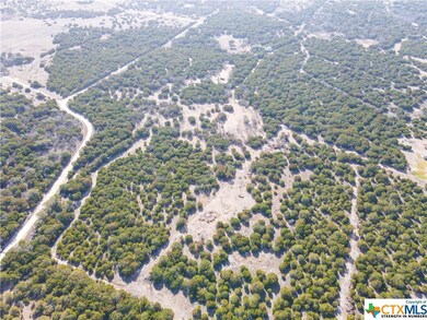 0 Cr 3940 unit 472151, Lampasas, TX 76550 - photo 3